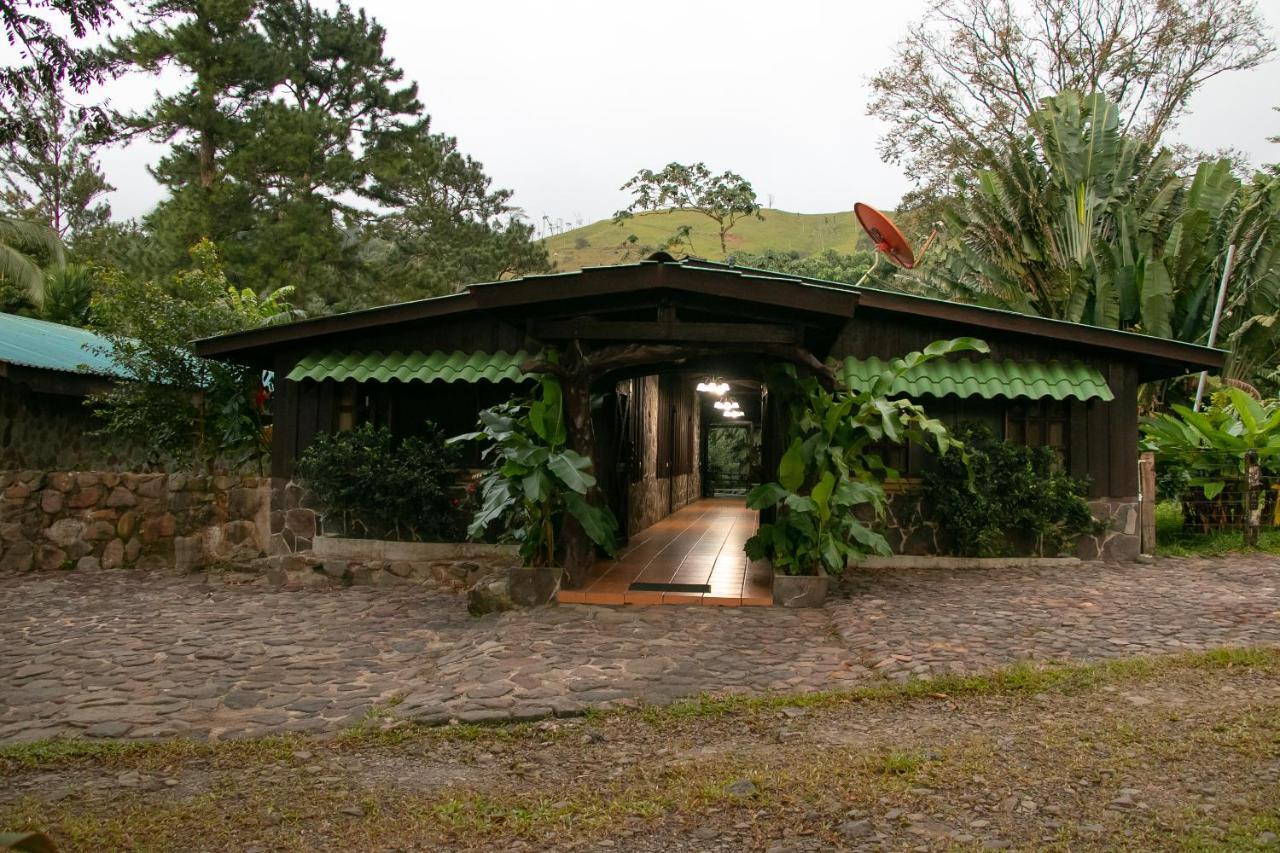 Malekus Mountain Lodge Aguas Claras  Eksteriør bilde