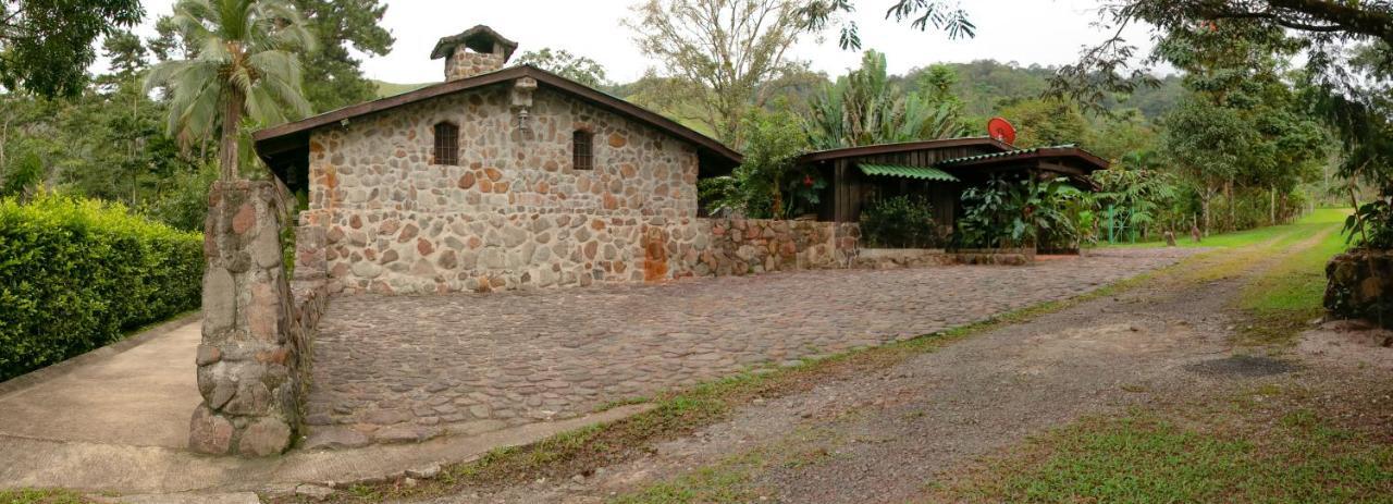 Malekus Mountain Lodge Aguas Claras  Eksteriør bilde